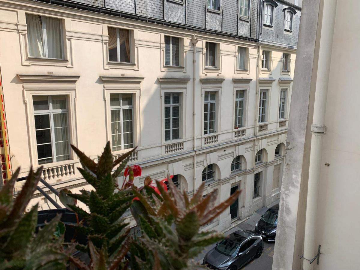 Near Louvre, Central Appartement